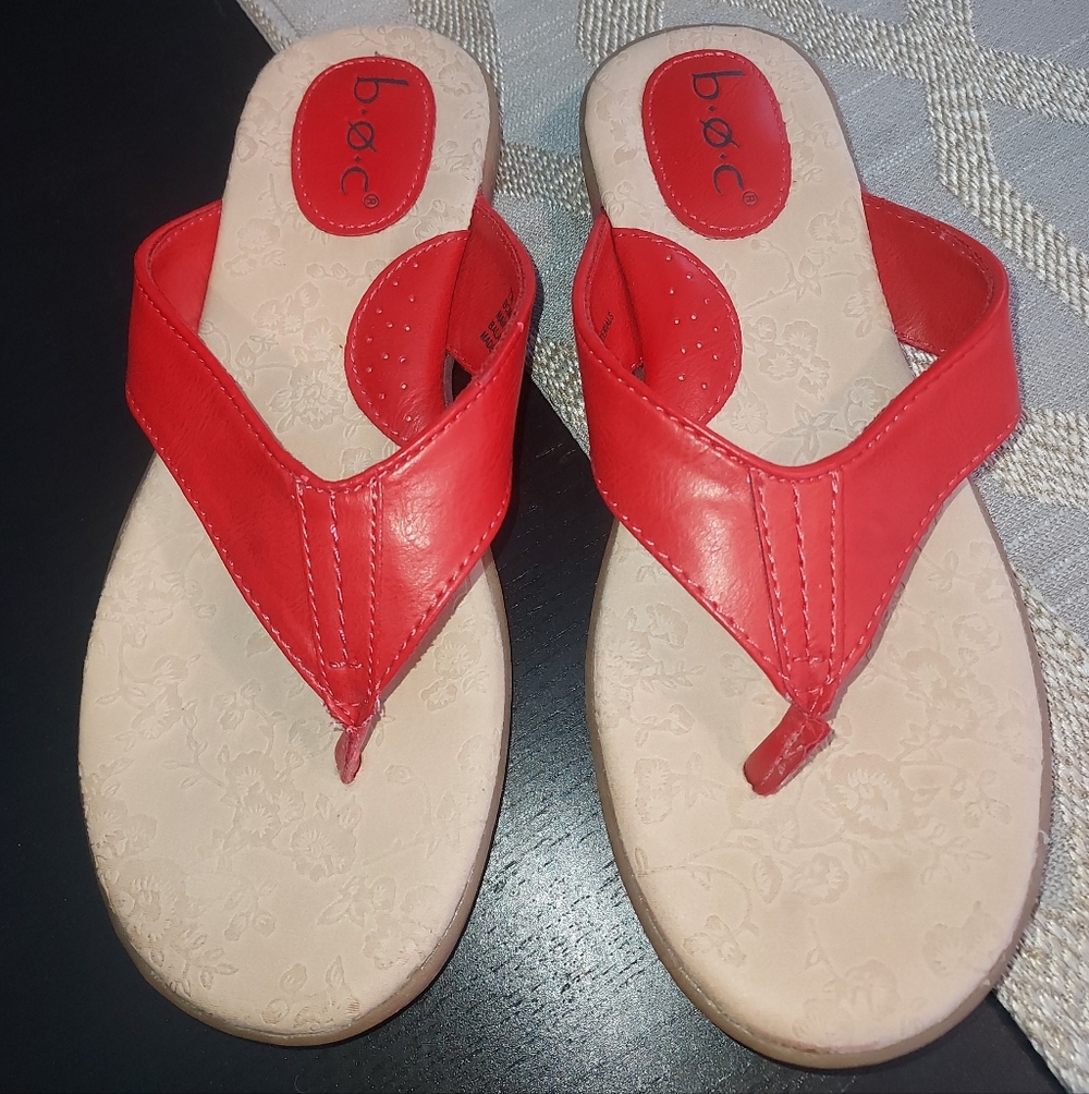 b.o.c. Women's Vibrant Red Sandals